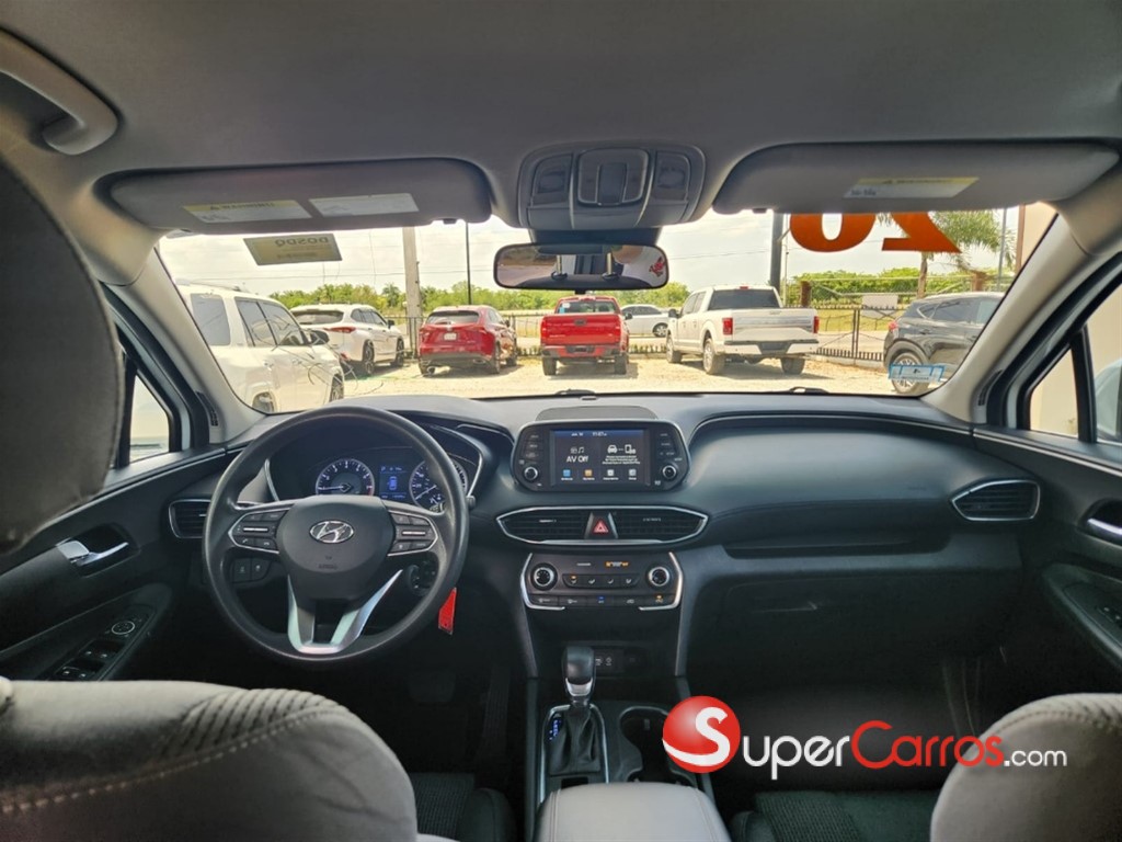 2020 Hyundai Santa Fe SE — foto 6 / 12