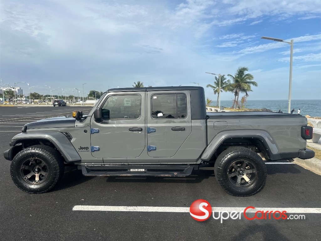 2020 Jeep Gladiator Willys — foto 6 / 11