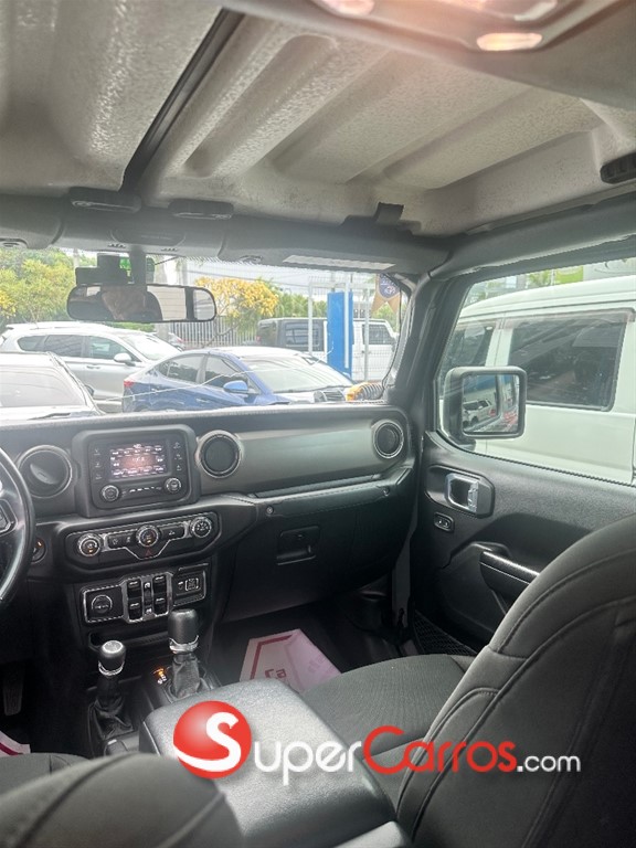 2020 Jeep Gladiator Willys — foto 7 / 11