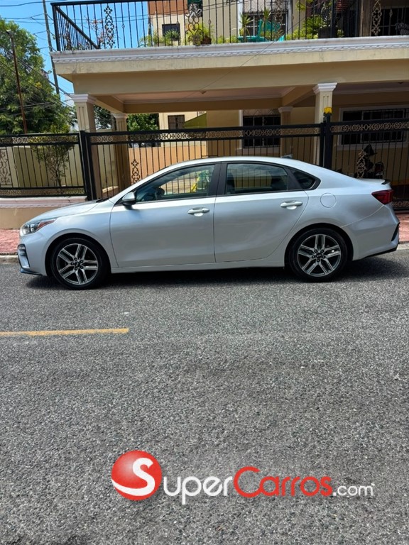 2020 Kia Forte LXS — foto 5 / 9