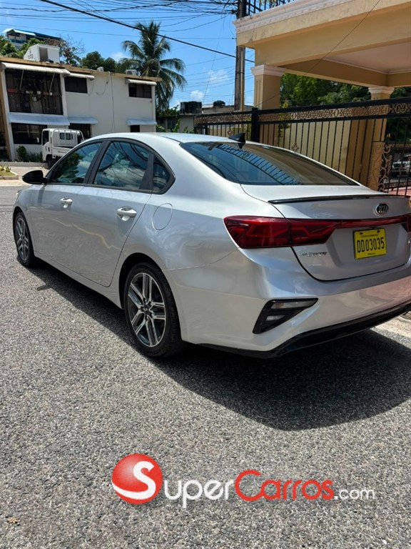 2020 Kia Forte LXS — foto 6 / 9