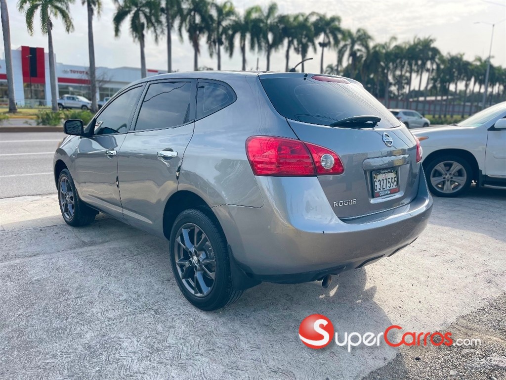 2010 Nissan Rogue S — foto 5 / 9