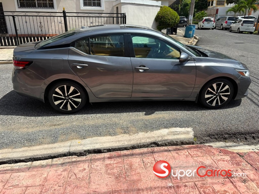 2021 Nissan Sentra SV — foto 8 / 8