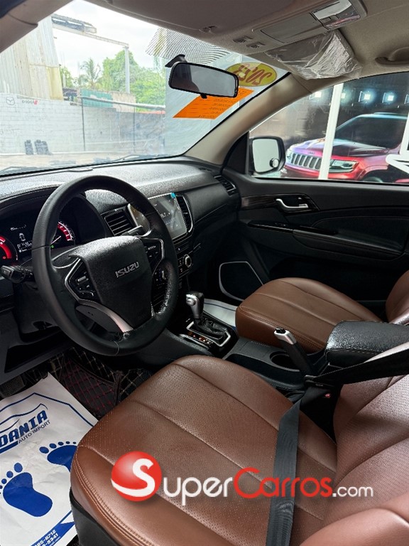 2023 Isuzu DMAX — foto 5 / 6