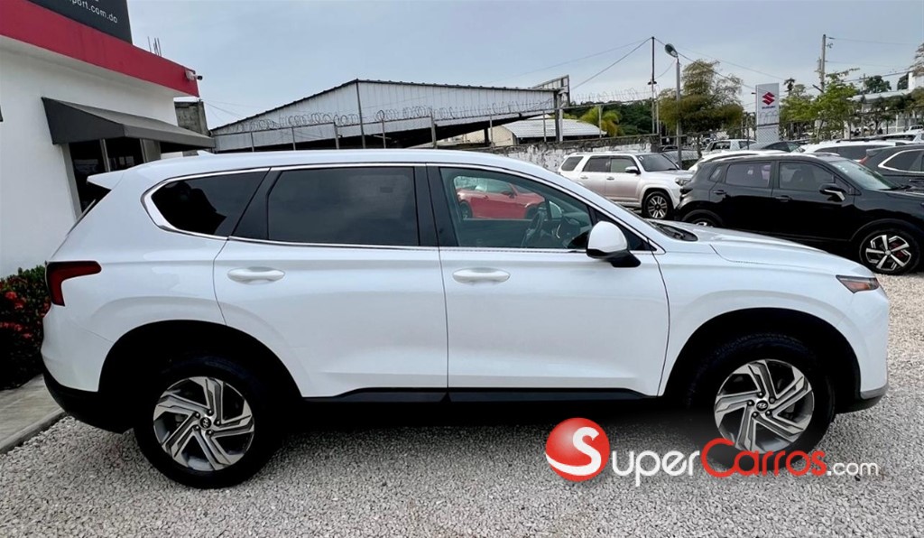 2021 Hyundai Santa Fe SE — foto 4 / 12