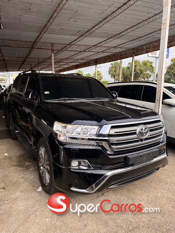 2018 Toyota Land Cruiser 200 VX-R — foto 2 / 6