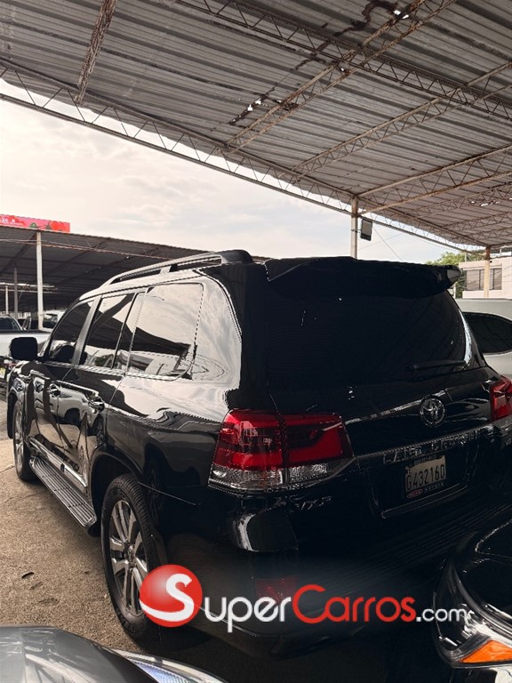 2018 Toyota Land Cruiser 200 VX-R — foto 4 / 6