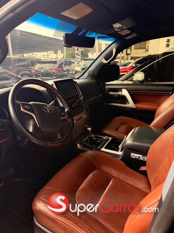 2018 Toyota Land Cruiser 200 VX-R — foto 5 / 6