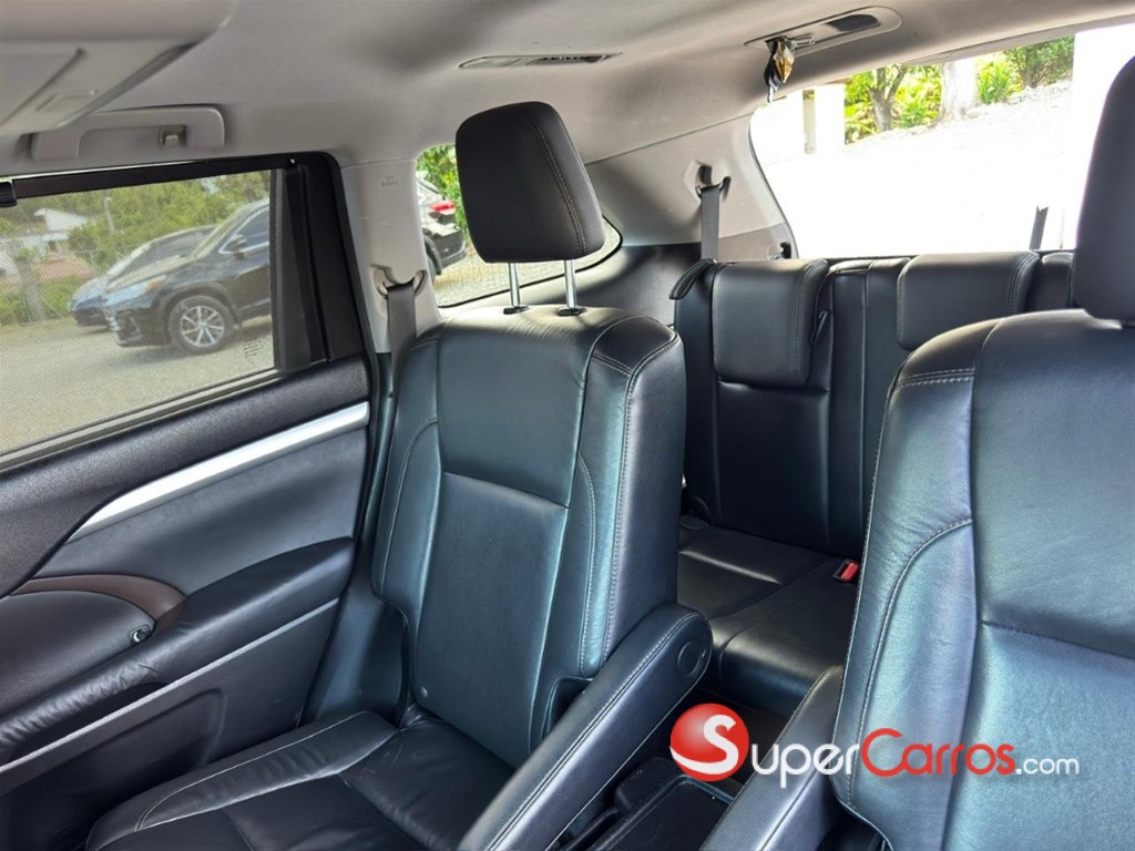 2014 Toyota Highlander XLE — foto 6 / 10