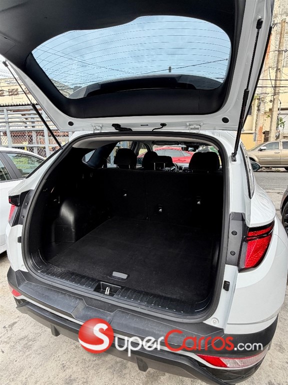 2022 Hyundai Tucson SE — foto 9 / 12