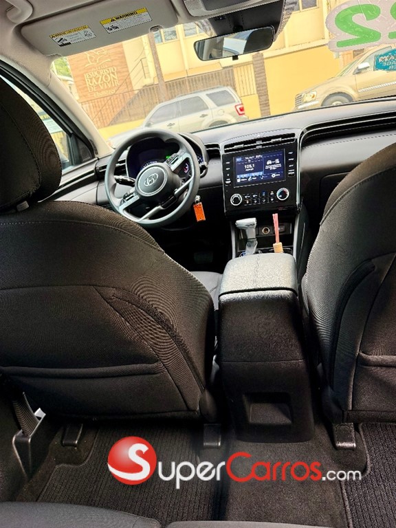 2022 Hyundai Tucson SE — foto 10 / 12
