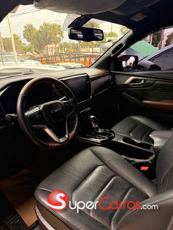 2025 Isuzu DMAX LSE — foto 3 / 6