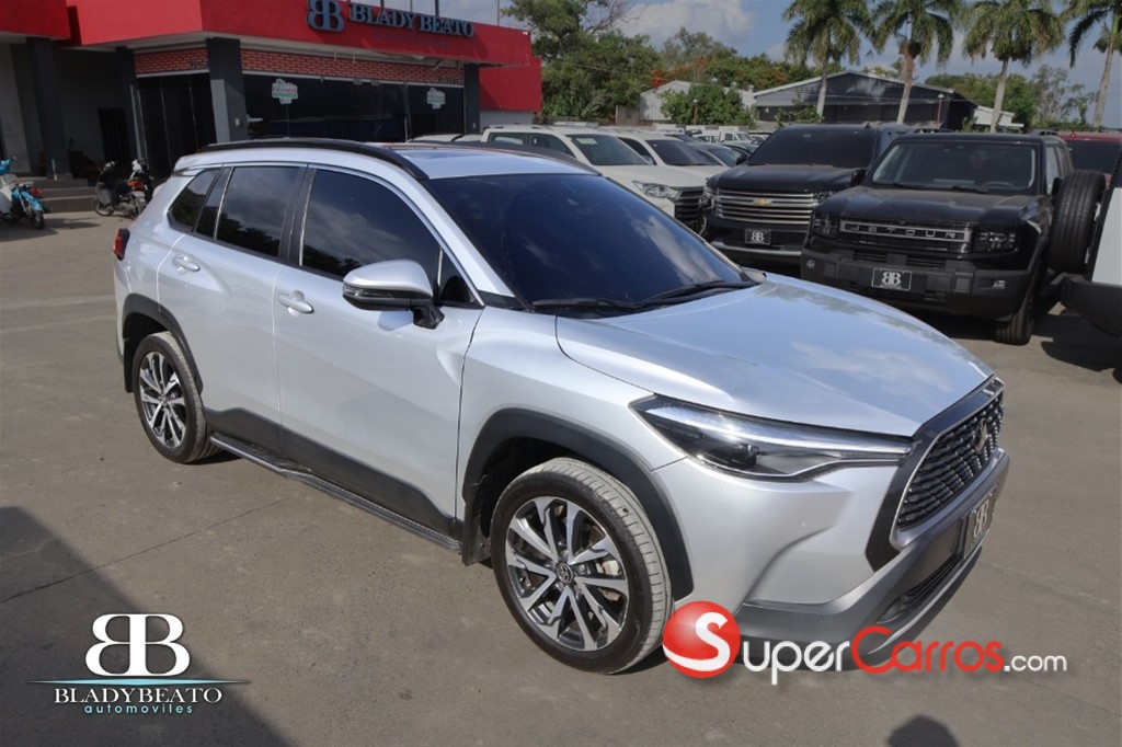 2022 Toyota Corolla Cross Limited — foto 11 / 12