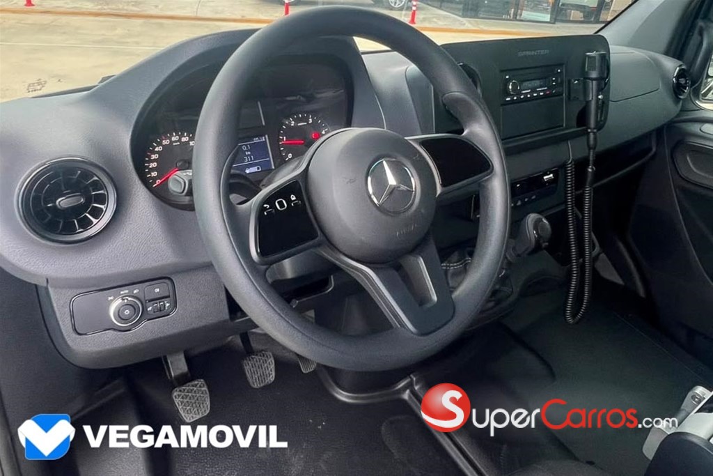 2025 Mercedes-Benz Sprinter — foto 10 / 10