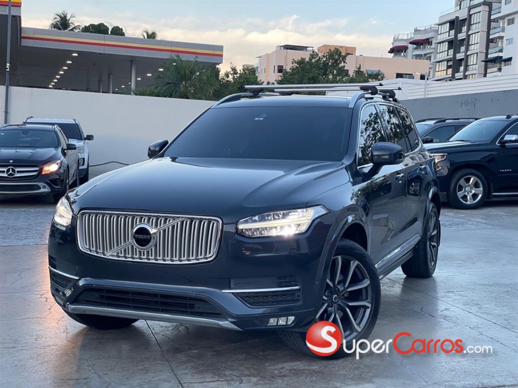2018 Volvo XC90 Momentum T6