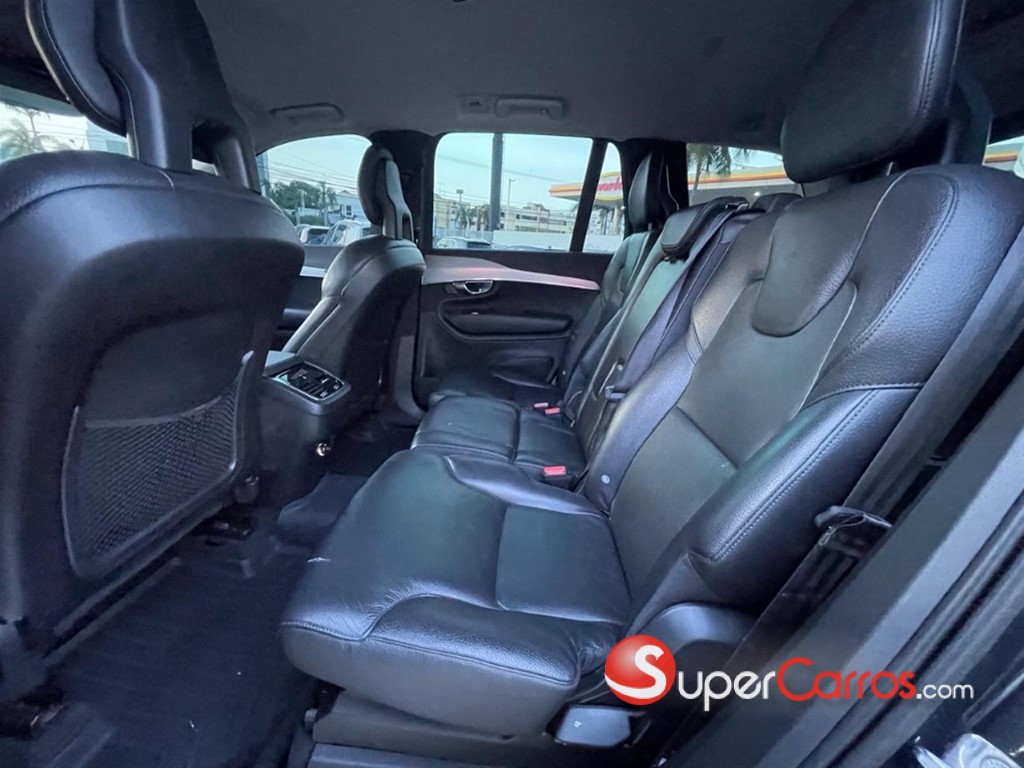 2018 Volvo XC90 Momentum T6 — foto 10 / 11