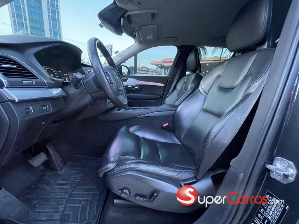 2018 Volvo XC90 Momentum T6 — foto 11 / 11