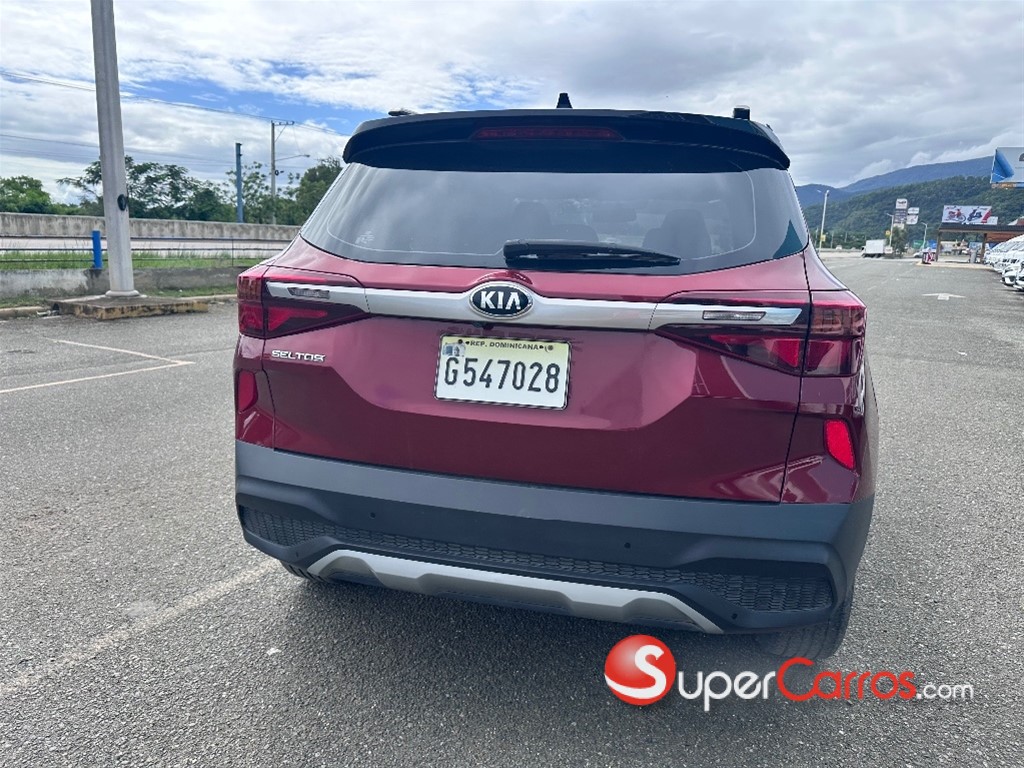 2021 Kia Seltos LX — foto 6 / 8