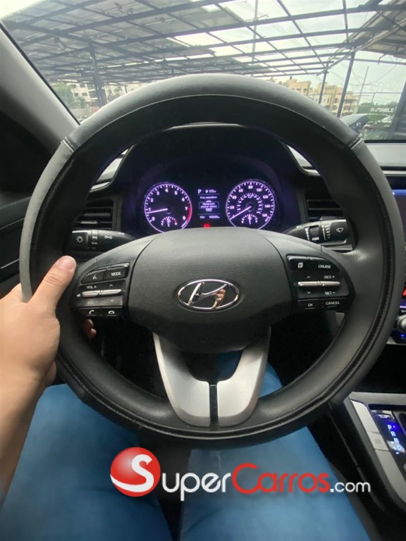 2020 Hyundai Elantra SEL — foto 10 / 10