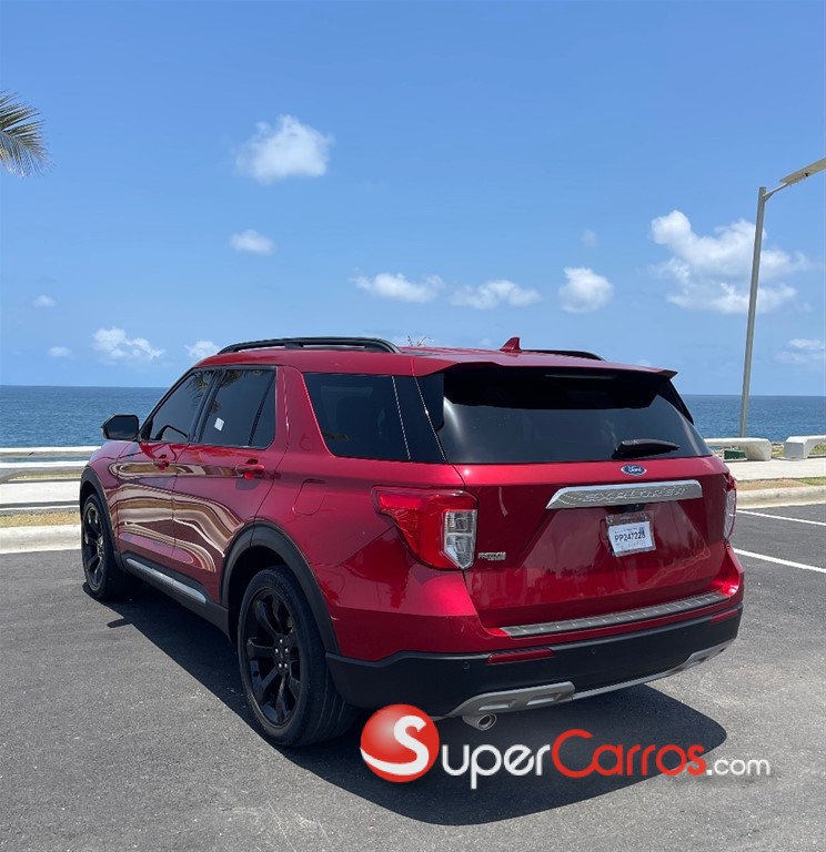 2020 Ford Explorer XLT SPORT — foto 7 / 12