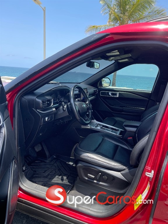 2020 Ford Explorer XLT SPORT — foto 10 / 12