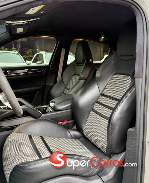 2021 Porsche Cayenne Coupe — foto 6 / 9