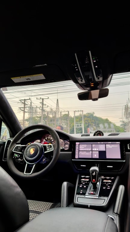 2021 Porsche Cayenne Coupe — foto 8 / 9