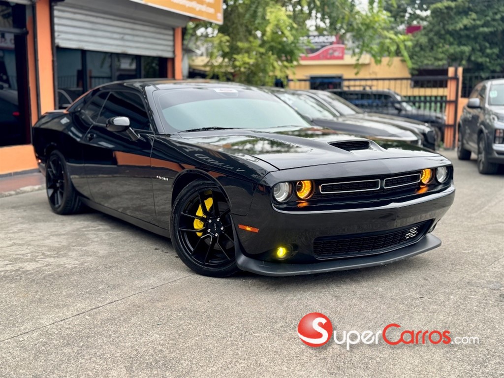 2020 Dodge Challenger RT — foto 3 / 12