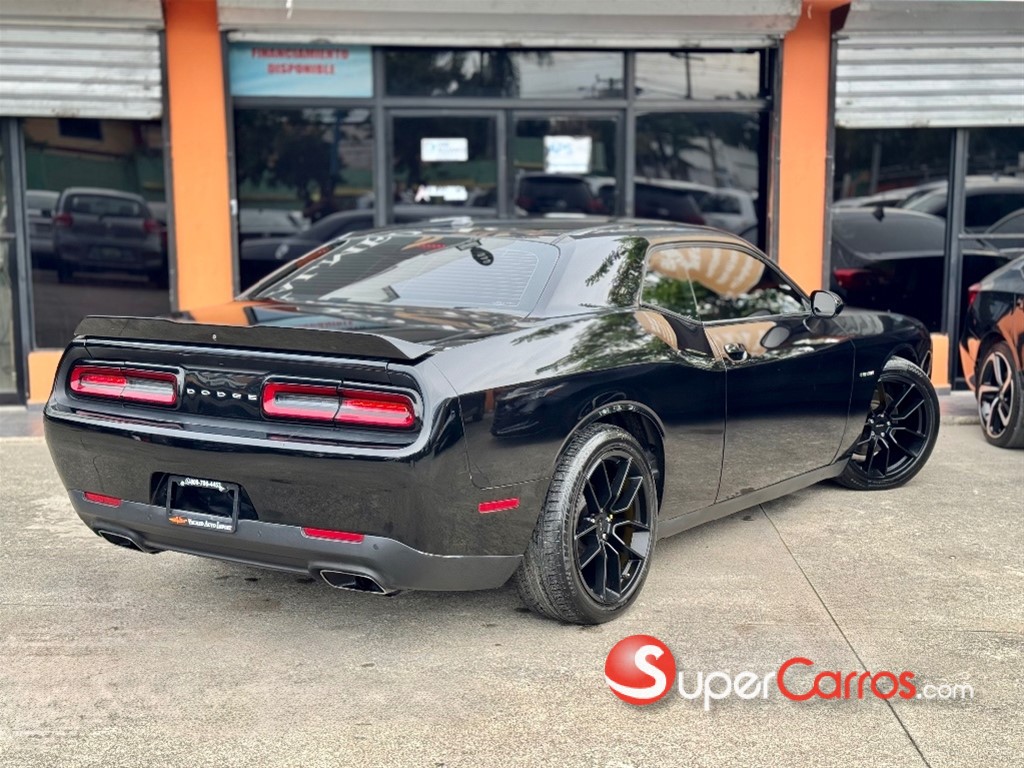2020 Dodge Challenger RT — foto 4 / 12