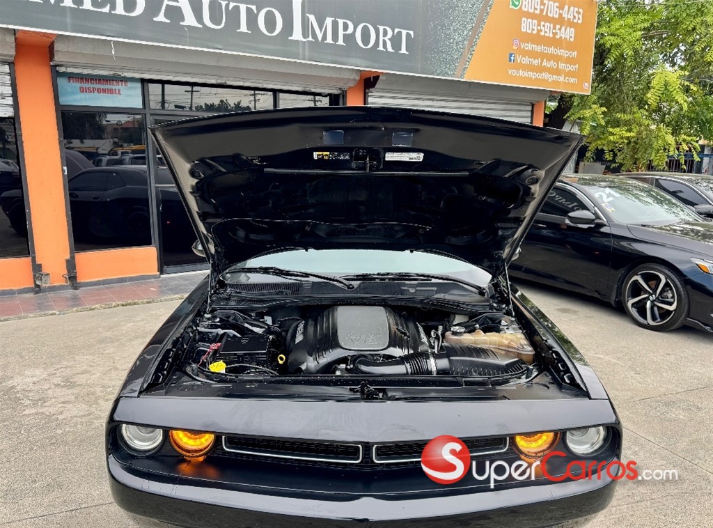 2020 Dodge Challenger RT — foto 7 / 12