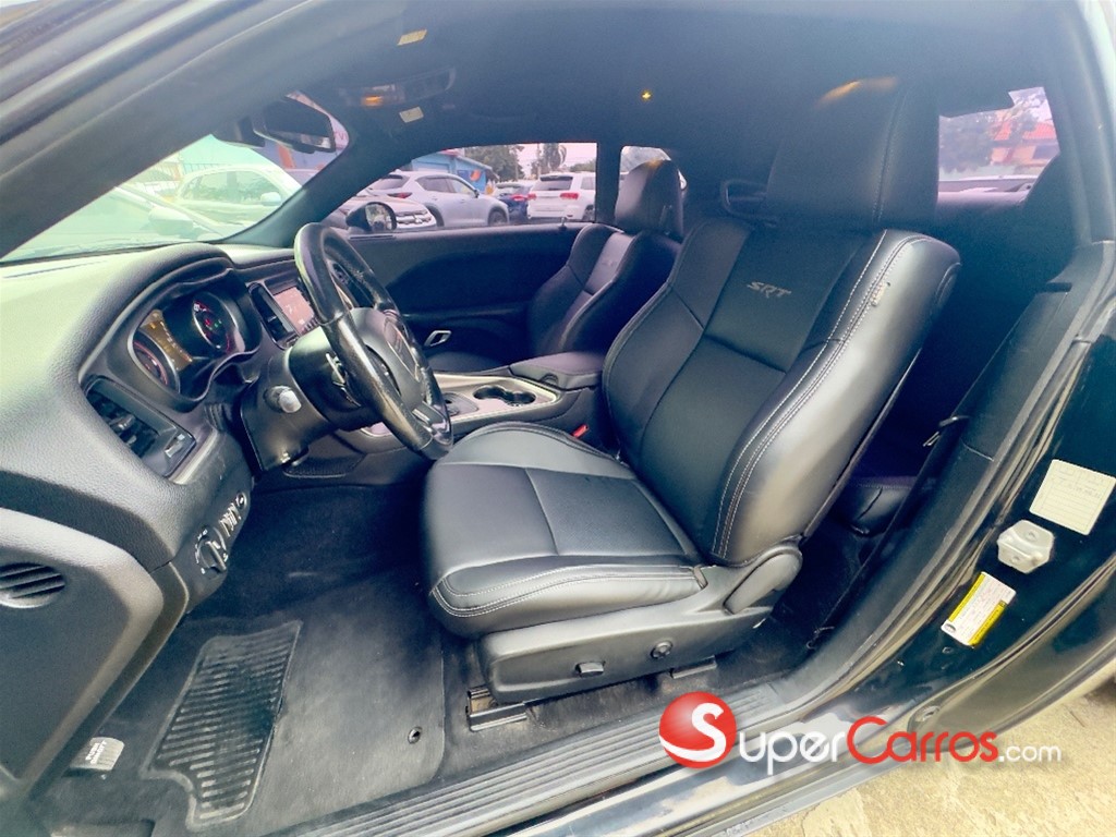 2020 Dodge Challenger RT — foto 11 / 12