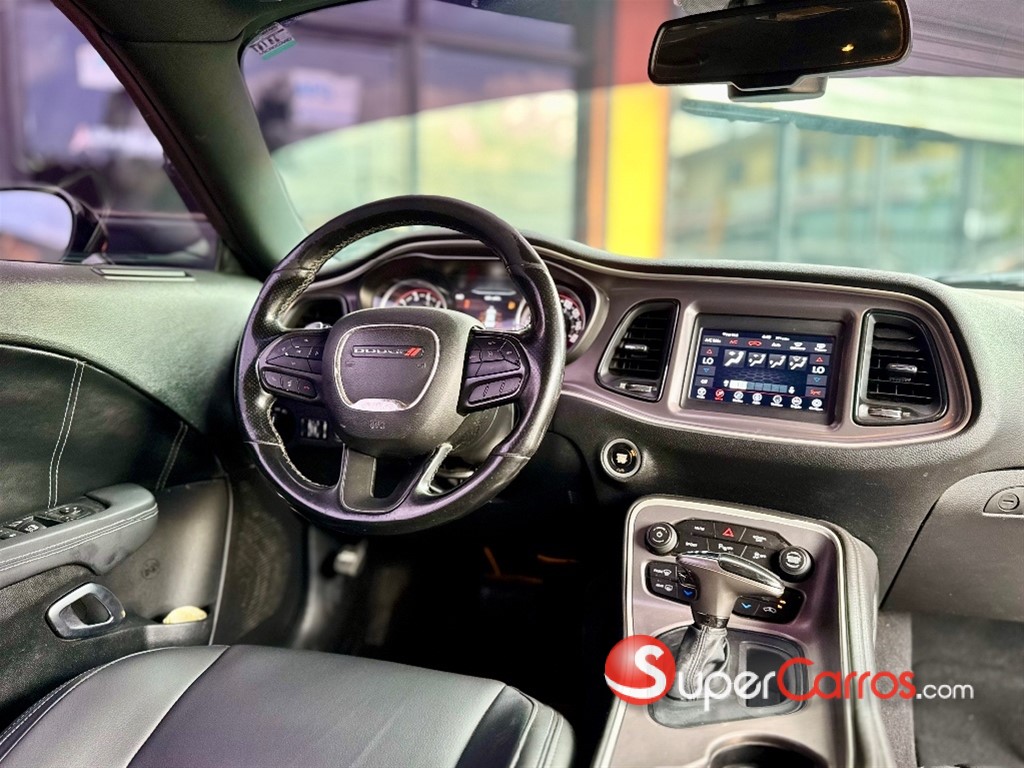 2020 Dodge Challenger RT — foto 12 / 12