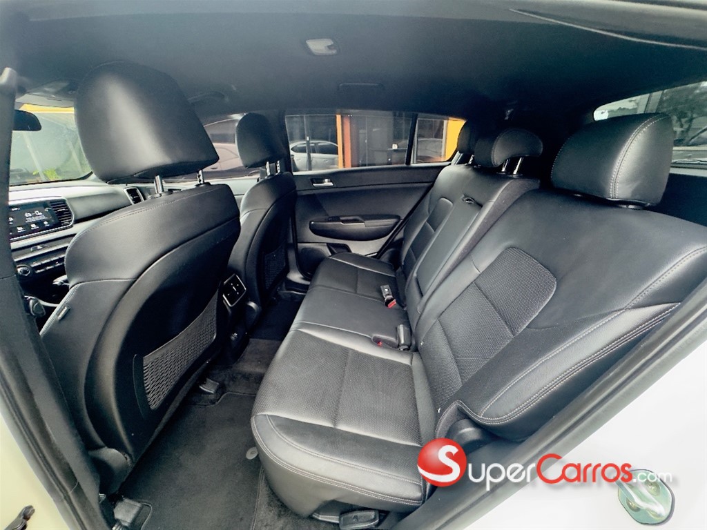 2020 Kia Sportage S — foto 9 / 12