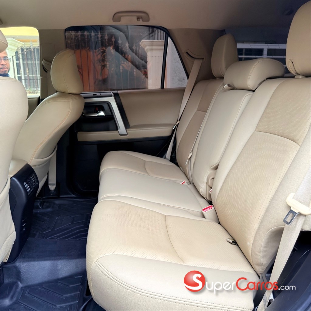 2018 Toyota 4 Runner Limited — foto 7 / 11