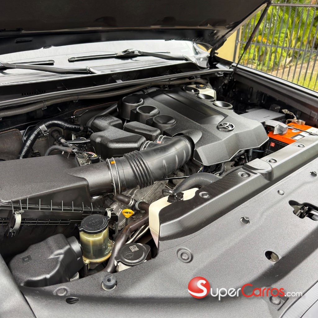 2018 Toyota 4 Runner Limited — foto 11 / 11