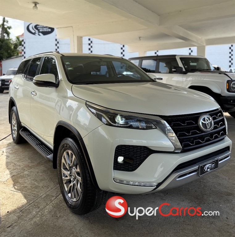 2021 Toyota Fortuner SRV