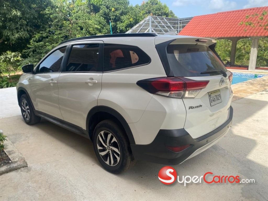 2019 Toyota Rush — foto 4 / 12