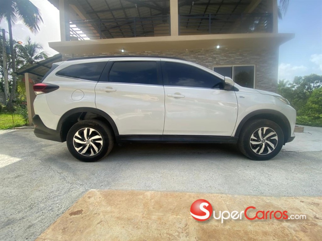 2019 Toyota Rush — foto 5 / 12