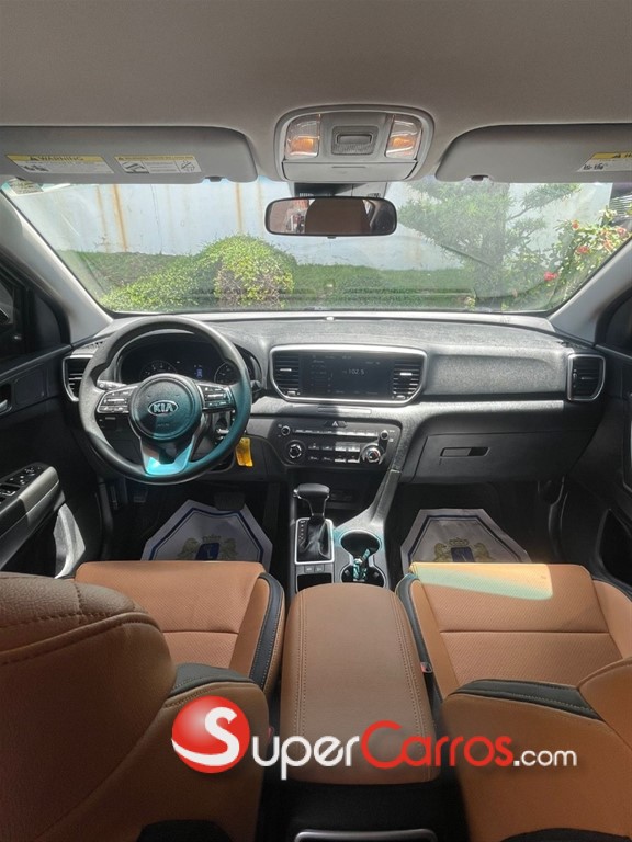 2022 Kia Sportage LX — foto 2 / 9