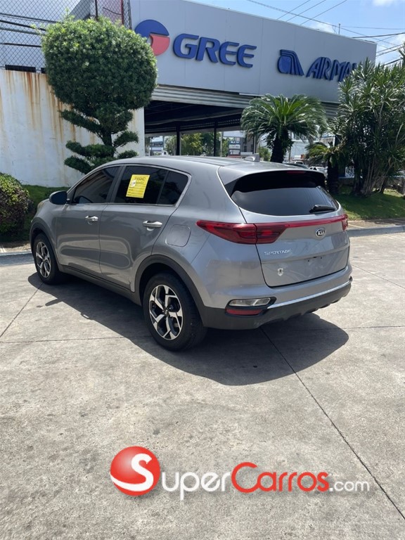 2022 Kia Sportage LX — foto 7 / 9
