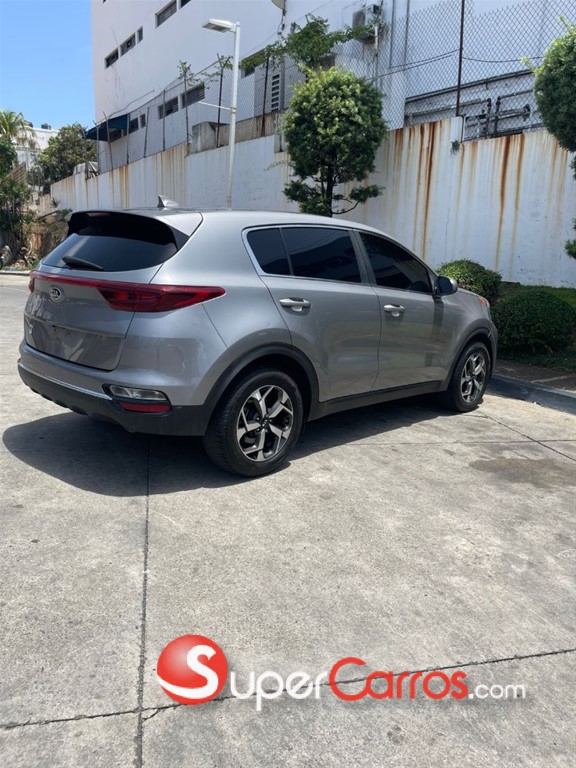 2022 Kia Sportage LX — foto 8 / 9