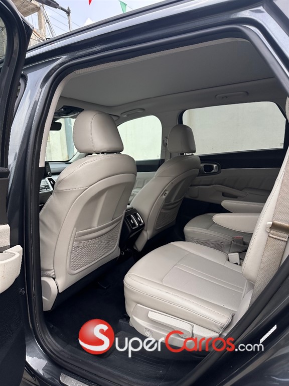 2021 Kia Sorento SX Prestige — foto 8 / 10