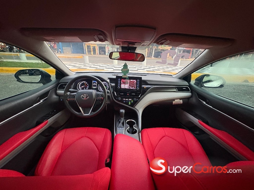 2022 Toyota Camry LE — foto 5 / 9