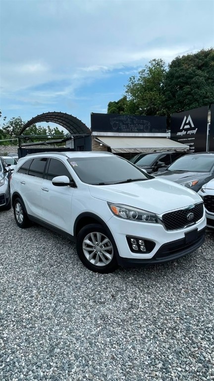 2016 Kia Sorento LX