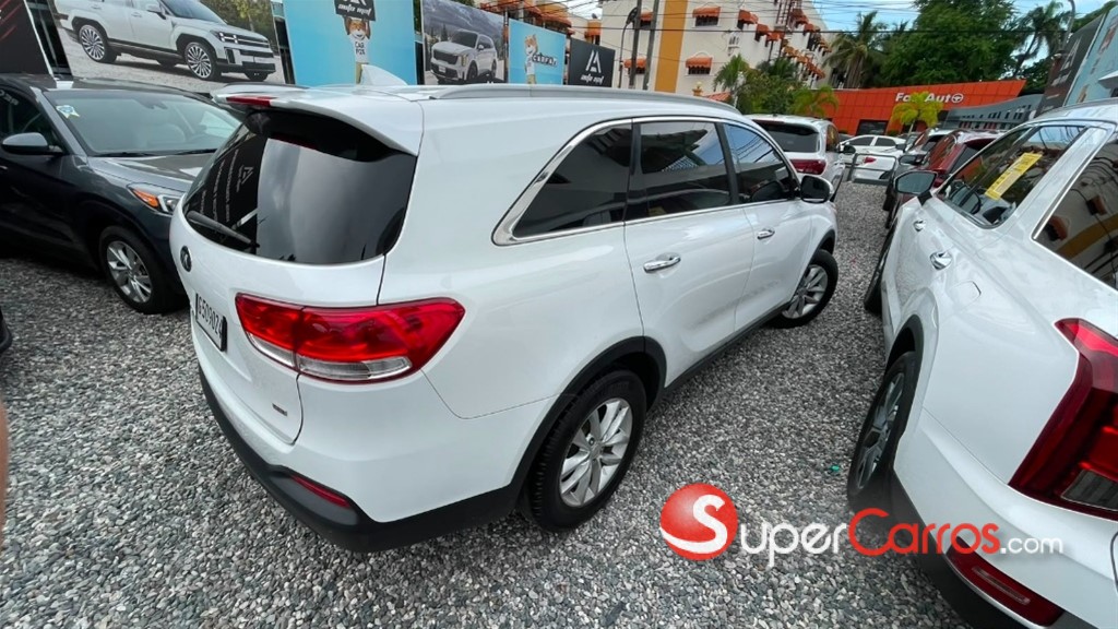 2016 Kia Sorento LX — foto 9 / 10
