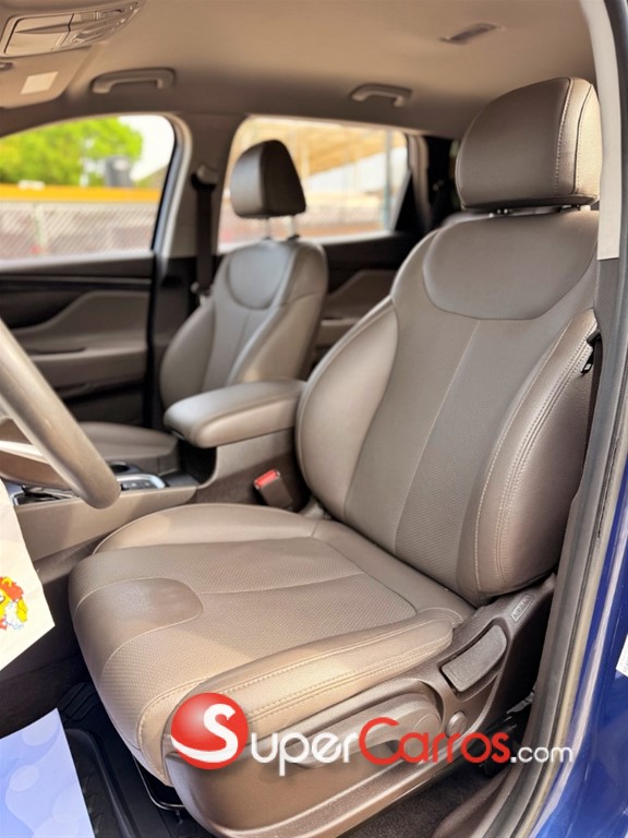 2019 Hyundai Santa Fe SE — foto 7 / 12