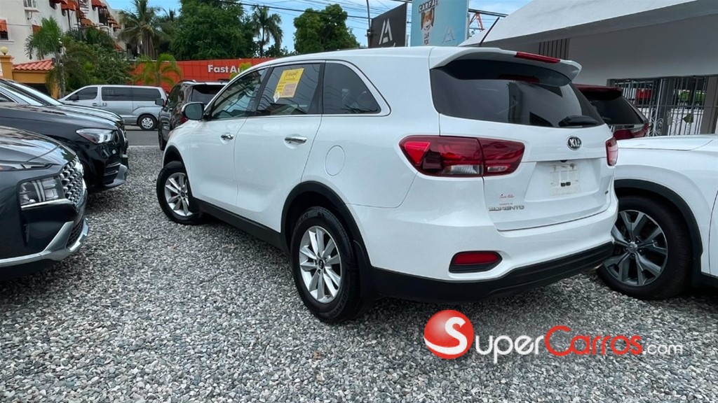 2020 Kia Sorento LX — foto 6 / 9