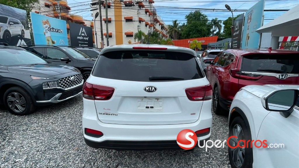 2020 Kia Sorento LX — foto 7 / 9