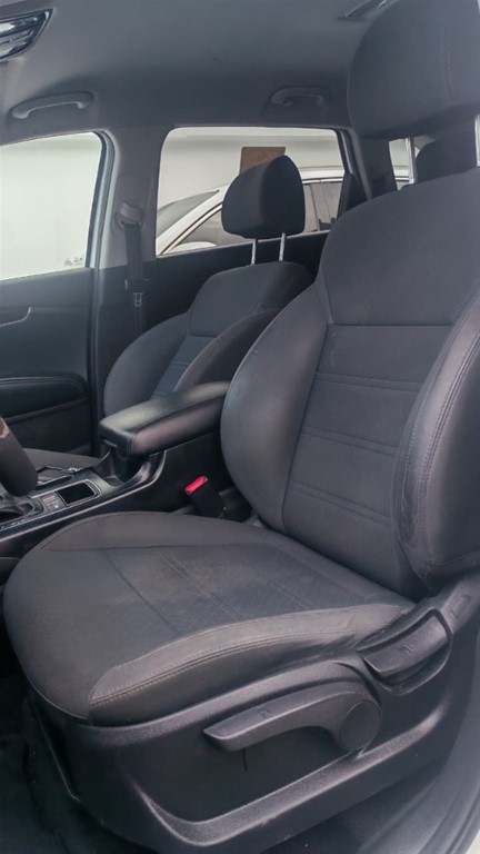 2020 Kia Sorento LX — foto 8 / 9