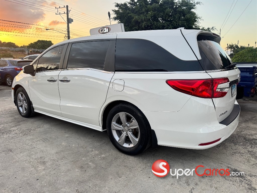 2018 Honda Odyssey EXL — foto 2 / 12